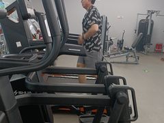 -乐刻健身铁馆(灯市口店)