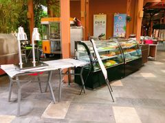 -三亚湾红树林度假酒店美食街