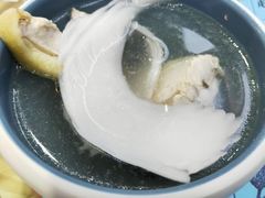 -三个椰子·现砍椰子鸡(金源CBD店)
