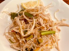 柠檬手撕鸡-滇香肴·云南菜蒸汽石锅鱼(云南北路店)