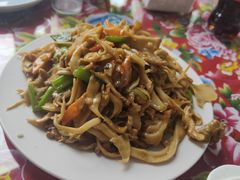 -何适山庄 ·可团建(水长城P2停车场店)