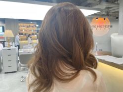 -变画·发型STUDIO