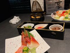 -铭牛烧肉·和牛海鲜自助(高新月牙湖店)