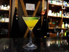 -Mx.cocktail bar