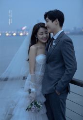 -雪中彩影婚纱摄影·微光艺术中心