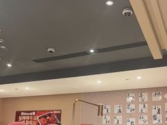 -海底捞火锅(新松江路生日主题店)