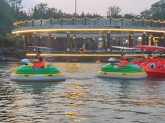 -茅山东方盐湖城景区