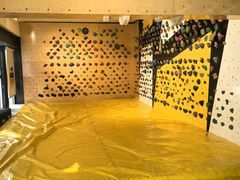 -问山MountQuest攀岩馆