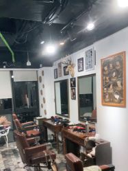 -纯剪男士理发馆·烫染专业店