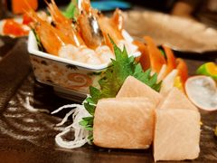 -铭牛烧肉·和牛海鲜自助(高新月牙湖店)