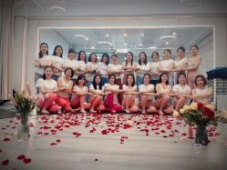 -亚太瑜伽普拉提学院