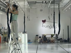 -Jumphai室内蹦极运动