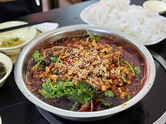 -周良天山牛杂城(天山路总店)