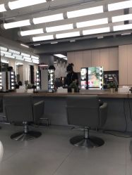 -Z.X HAIR SALON张新美业