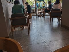 大堂-星巴克(曲靖金都广场店)