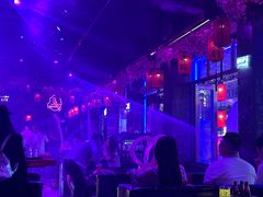 -喜鹊音乐酒馆(西街店)