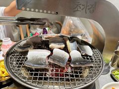 -草家酱蟹炭火烤肉店(珲春南路一店)