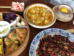 -黄桷树曹家私房菜(江与城店)