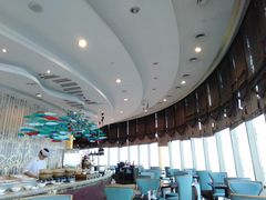 -怡豪大饭店·49楼旋转自助餐厅