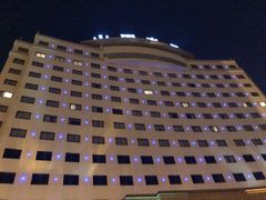 -山明水秀大饭店