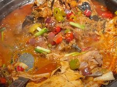 -鸣记脆皮烤鱼·海鲜烤鱼(三八广场店)