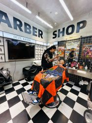 点击看大图 -Devilhands Barbershop男士理容店