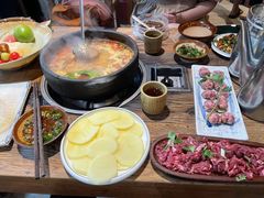 -贵厨酸汤牛肉(花果园国际中心店)