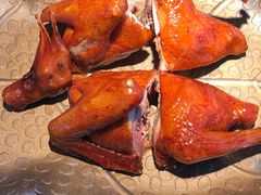 蝴蝶里招牌乳鸽-蝴蝶里·粤菜·点心(滨江龙湖店)