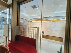 -华夏典当行(龙德广场店)