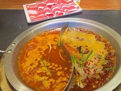 -沸炉重庆老火锅(军事博物馆店)