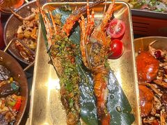 -何师烧烤Pro ·江湖川菜·小龙虾·精酿啤酒(太古里旗舰店)