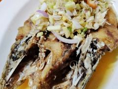鱼露炸鲈鱼-Ruam Saep Yok Khok Som Tam