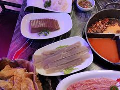 -热火朝天鲜切牛肉火锅(南强街巷店)