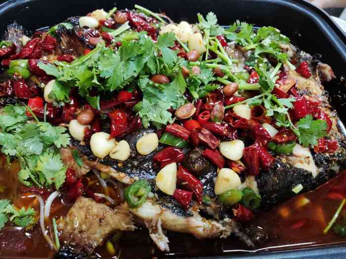 川渝小厨-"在润洁宿舍门口附近的小店子00【圆白菜.