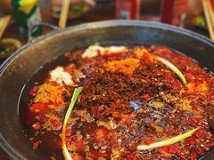 红锅-四小区火锅·巷子里的重庆火锅(花照壁店)