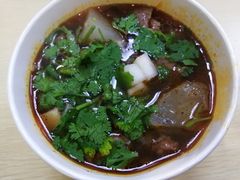 生烫鲜牛肉粉-江三王记牛杂馆(总店)