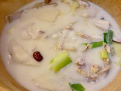 蒸汽石锅鱼-滇香肴·云南菜蒸汽石锅鱼(云南北路店)