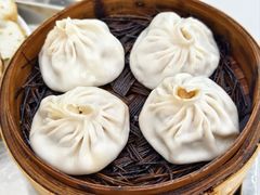 -老西白点心店