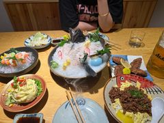 -晶吉·居酒屋·烧鸟·海胆(民主广场店)