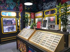 -镜客眼镜(浦江欢乐颂店)