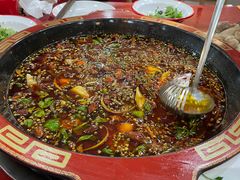-烧哥美蛙肥肠鱼火锅·十五年社区店
