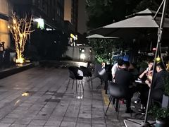 -麦凯伦烧烤·精酿超级工厂店(金桥总店)