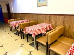 -红宝石·鲜奶小方·海派西点房(肇嘉浜店)