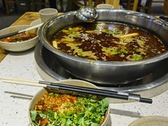 -肖肖酸萝卜鱼火锅(总店)