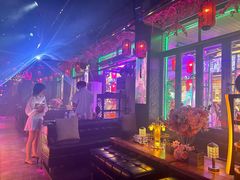 -喜鹊音乐酒馆(西街店)