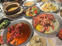 -巴厘龙虾·榜首油焖大虾(音乐学院·沿江酒馆店)