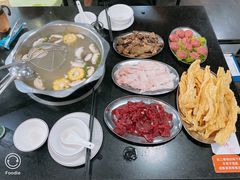 -牛一煲美食(江高店)