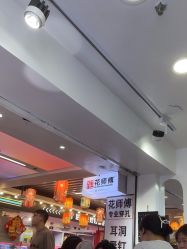 -花师傅专业手穿耳洞打耳洞穿孔