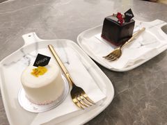 -UNI UNI(环亚凯瑟琳店)