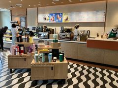 -星巴克臻选(莘庄仲盛店)